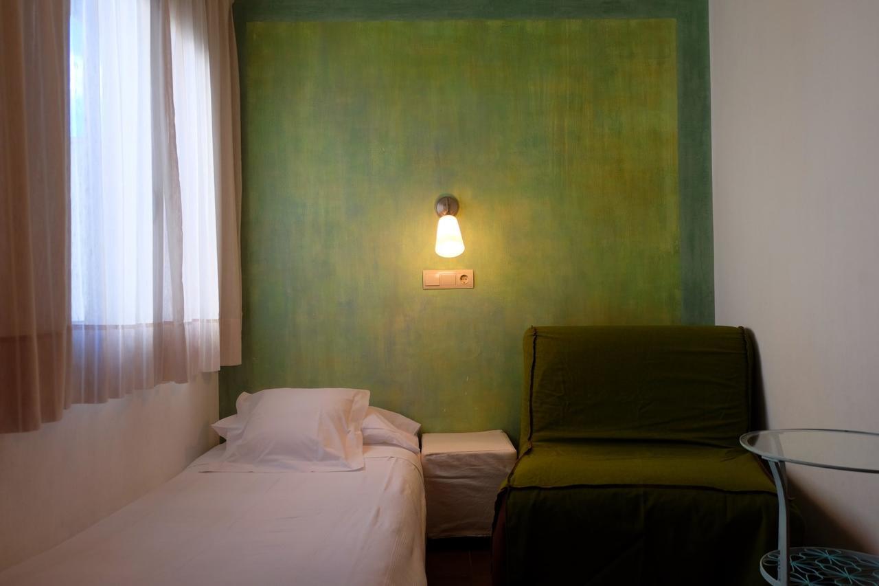 Hotel Carmen Росас Экстерьер фото