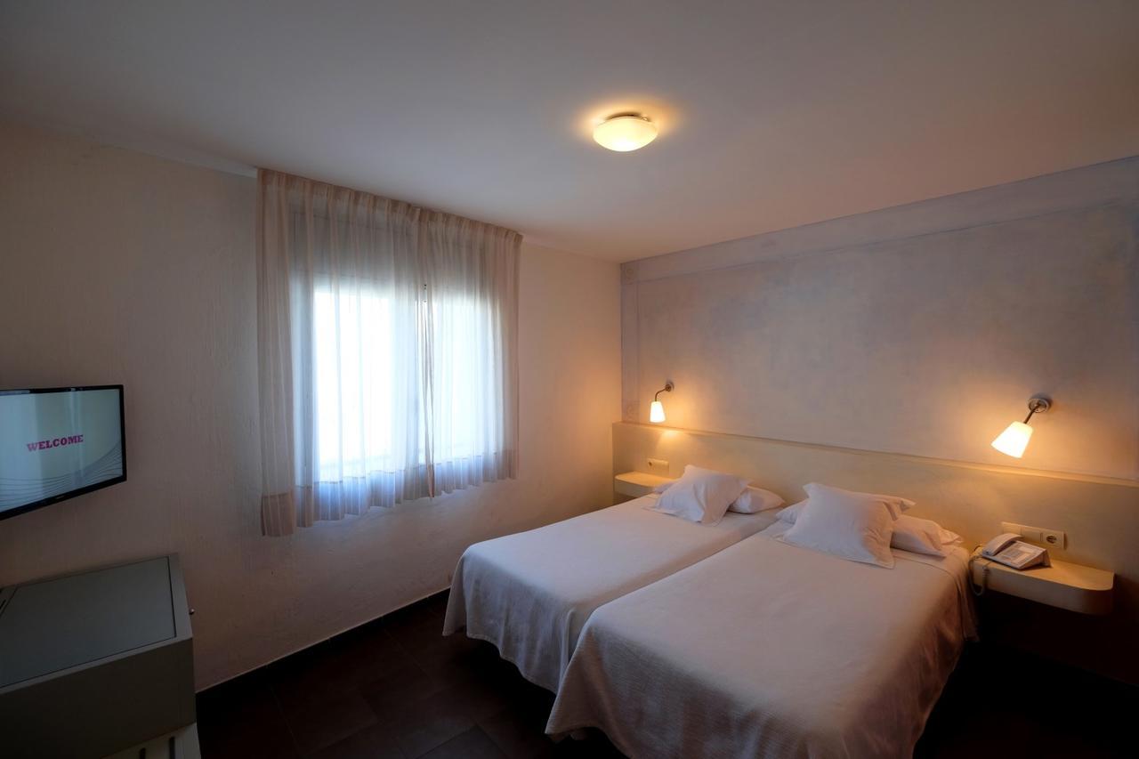 Hotel Carmen Росас Экстерьер фото