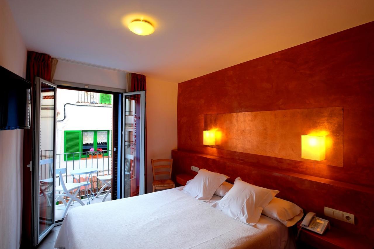 Hotel Carmen Росас Экстерьер фото